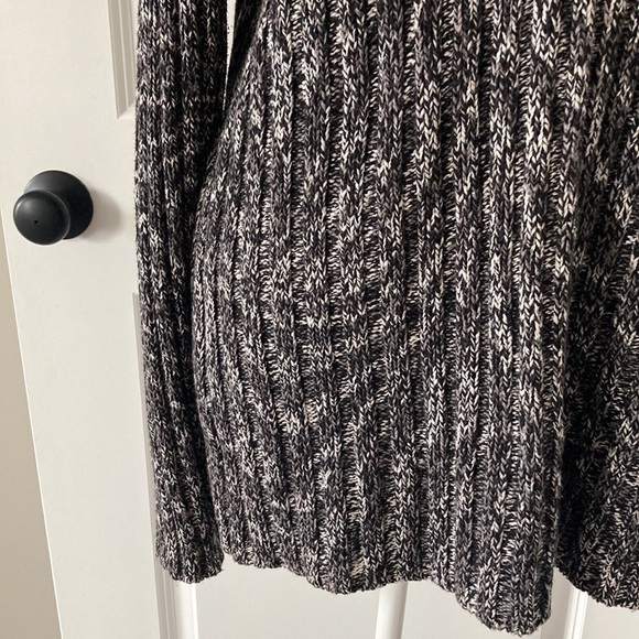 Dana Buchman large sweater v-neck black gray - Picture 5 of 12